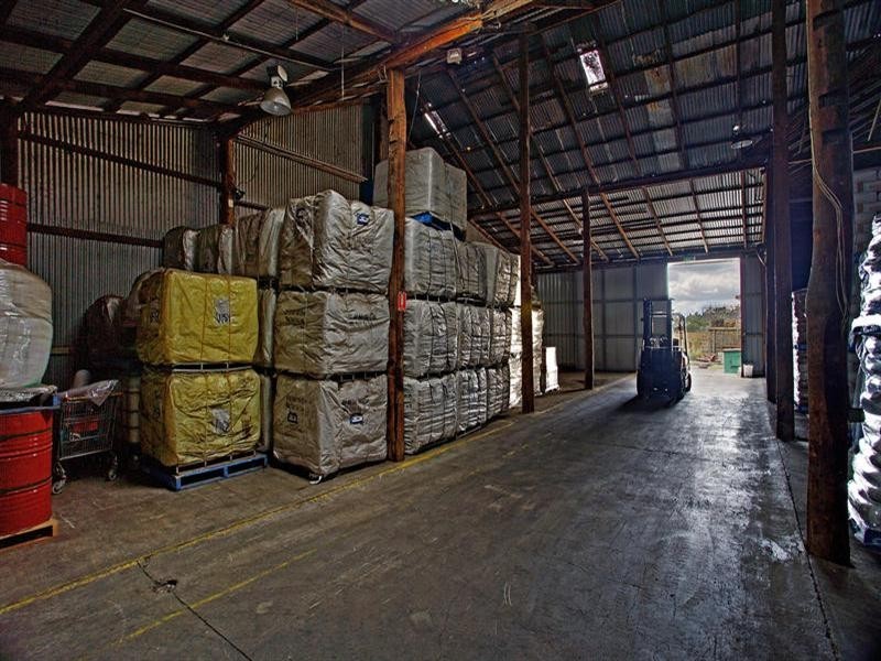 16 Railway Street, Bomaderry NSW 2541