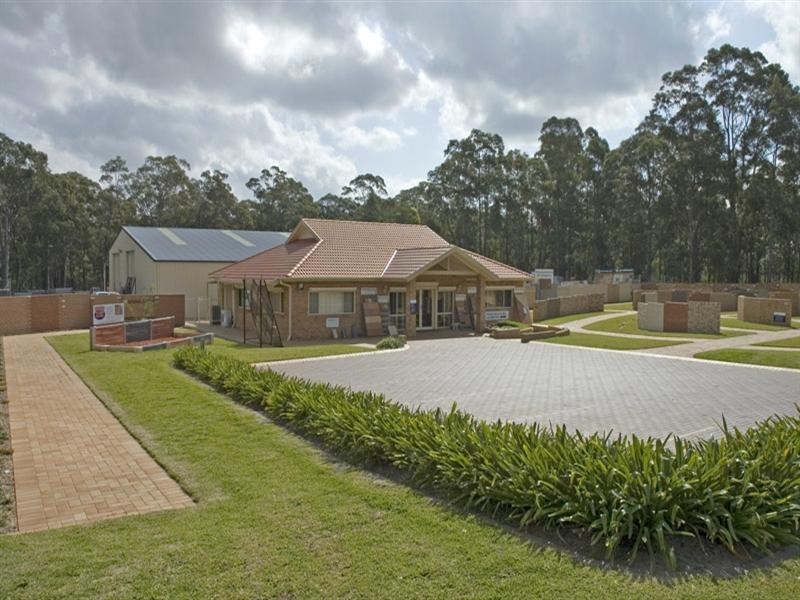 19 Norfolk Avenue, South Nowra NSW 2541