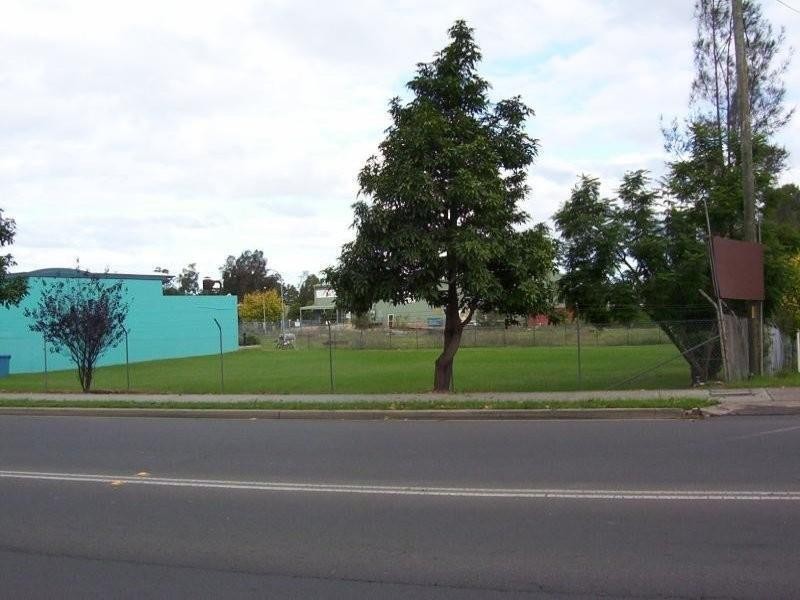 62 Bolong Road, Bomaderry NSW 2541