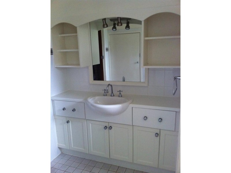 25 Greenwell Point Road, Nowra NSW 2541