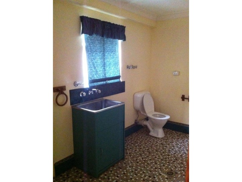 25 Greenwell Point Road, Nowra NSW 2541