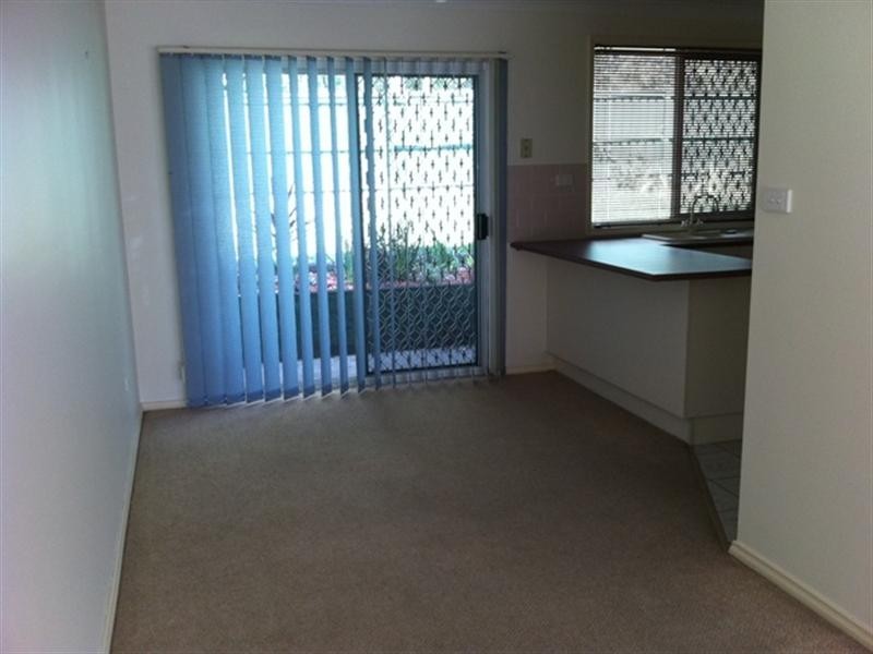 1/6 Regent Place, Bomaderry NSW 2541