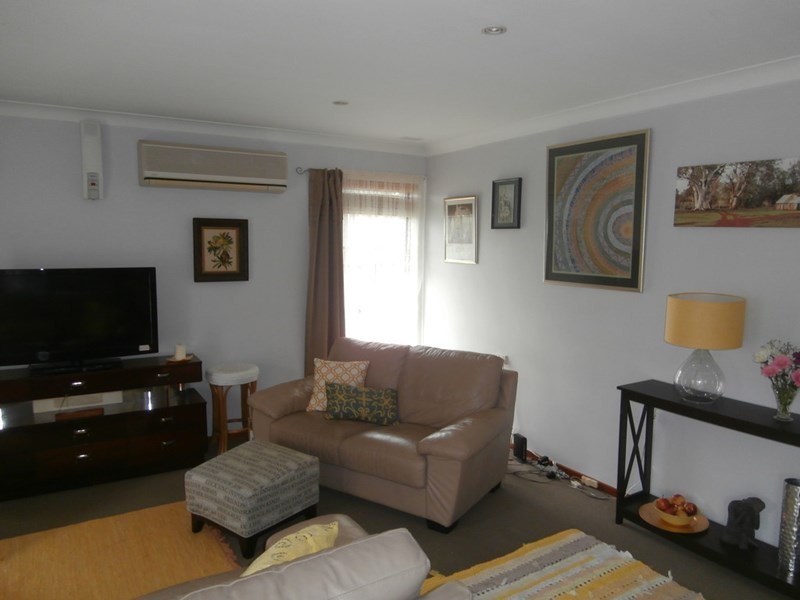 23 Stuart Street, Nowra NSW 2541