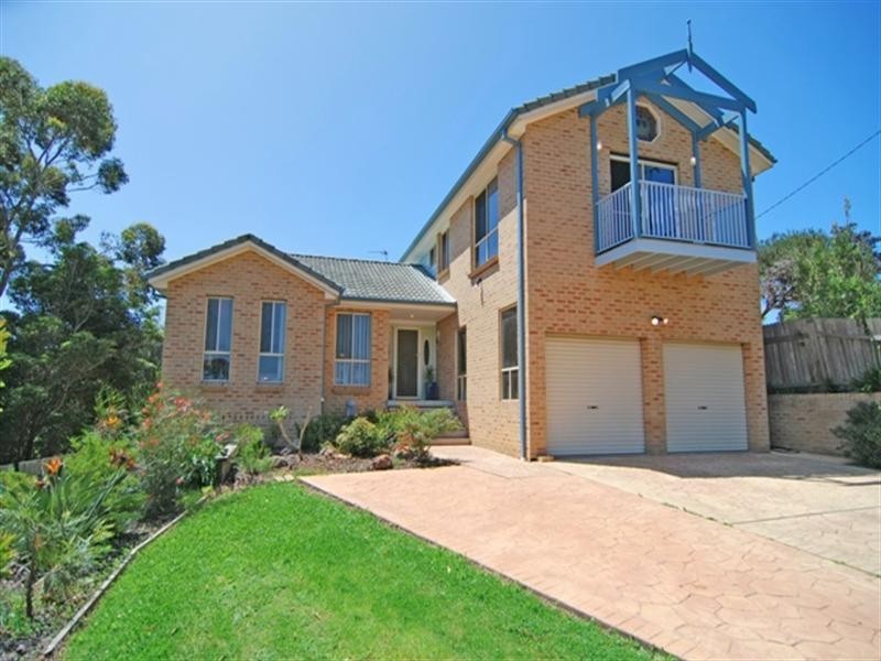 2 Church Street, Greenwell Point NSW 2540