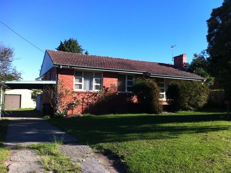 28 Douglas Street, Nowra NSW 2541