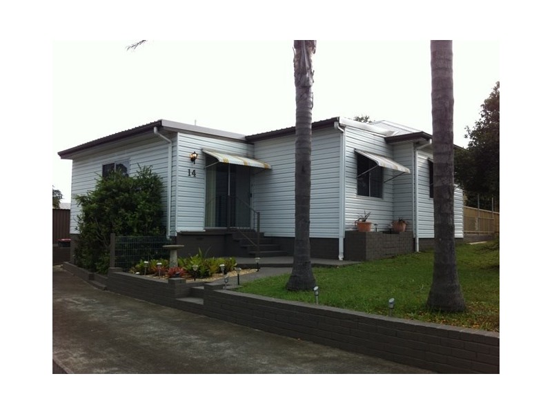 14 Cambewarra Road, Bomaderry NSW 2541