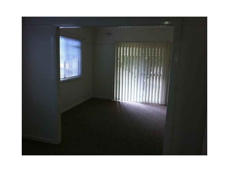 14 Cambewarra Road, Bomaderry NSW 2541