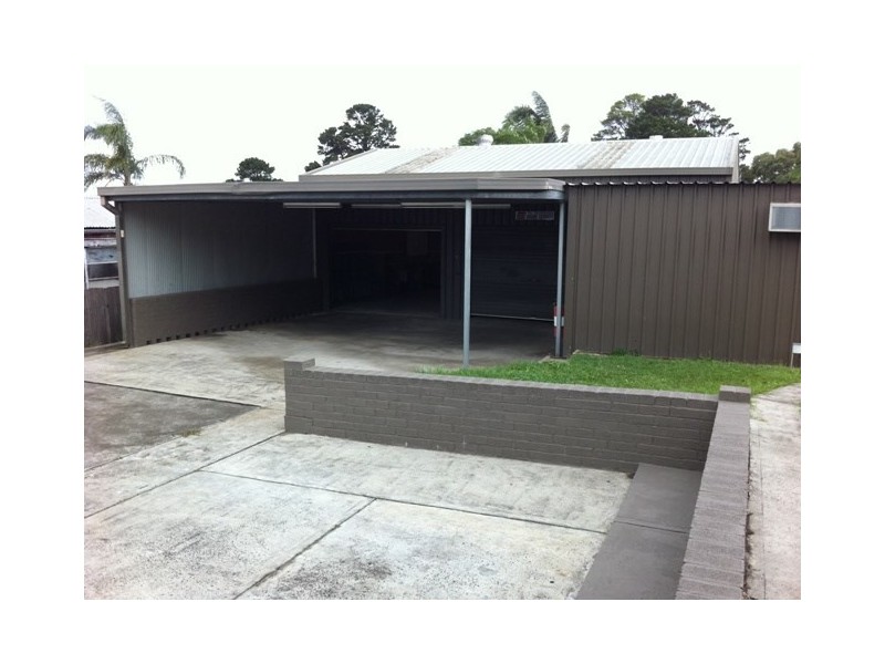 14 Cambewarra Road, Bomaderry NSW 2541