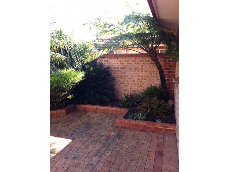 2/2 Flanagan Court, Worrigee NSW 2540