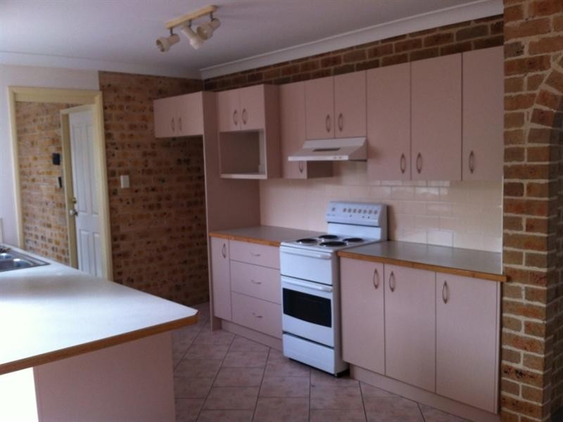 2/2 Flanagan Court, Worrigee NSW 2540