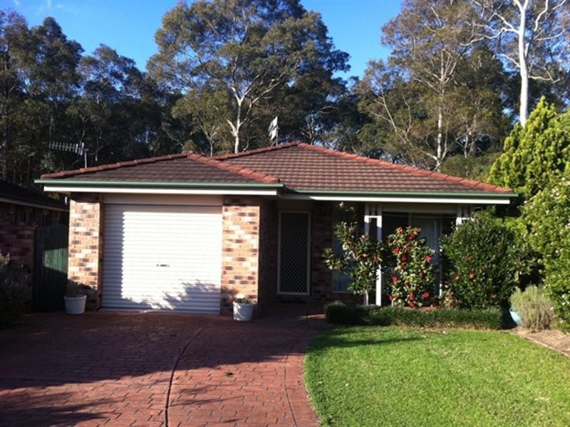 5 Chestnut Avenue, Bomaderry NSW 2541