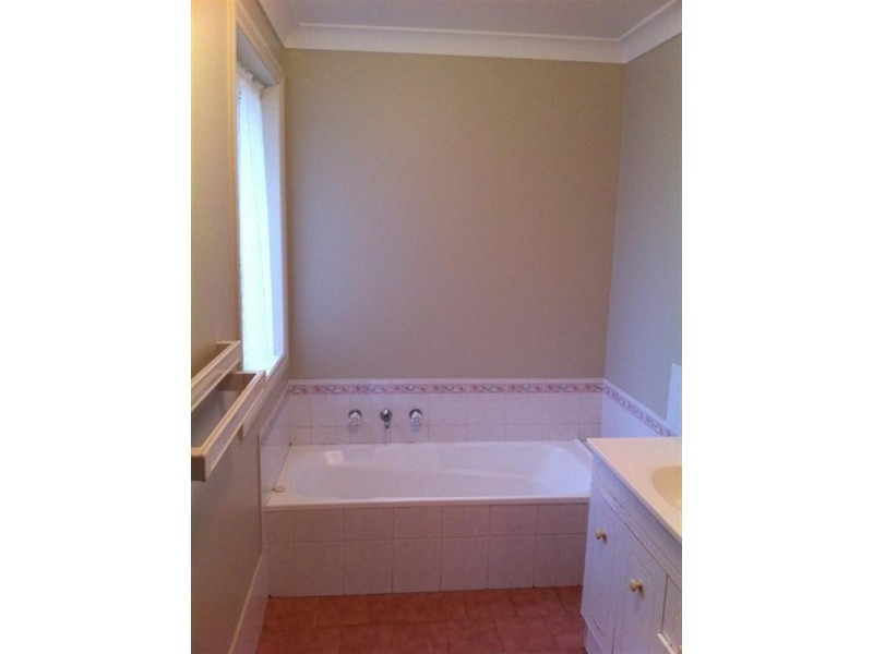 92a Jasmine Drive, Bomaderry NSW 2541