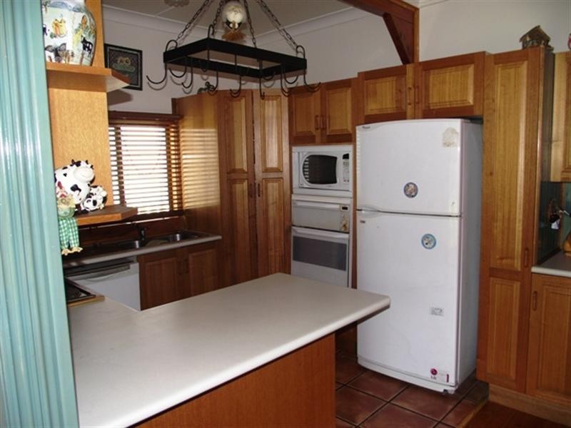 6 Gould Avenue, Nowra NSW 2541