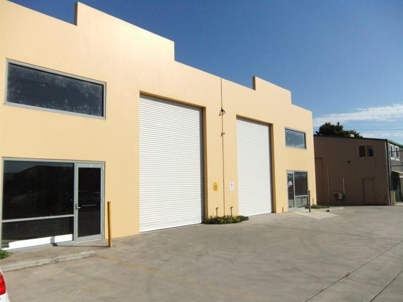 1 and 2/164B Princes Highway, South Nowra NSW 2541