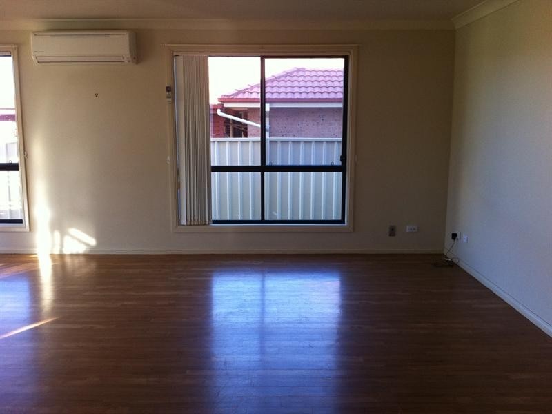 23 Guinea Flower Crescent, Worrigee NSW 2540