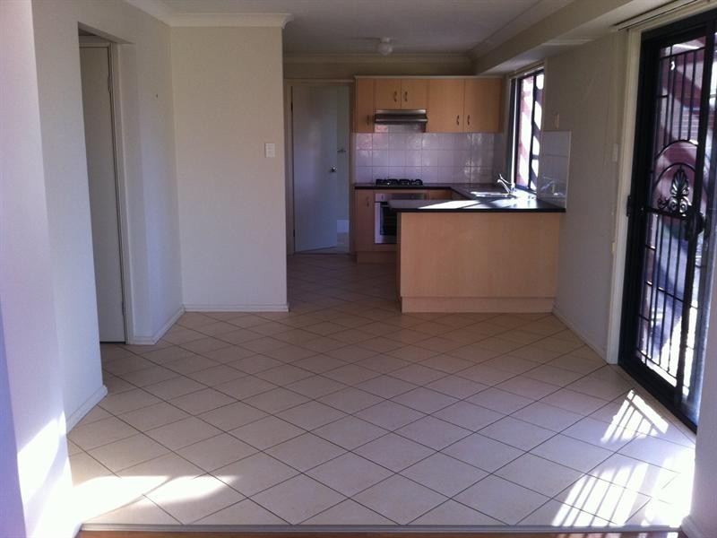 23 Guinea Flower Crescent, Worrigee NSW 2540