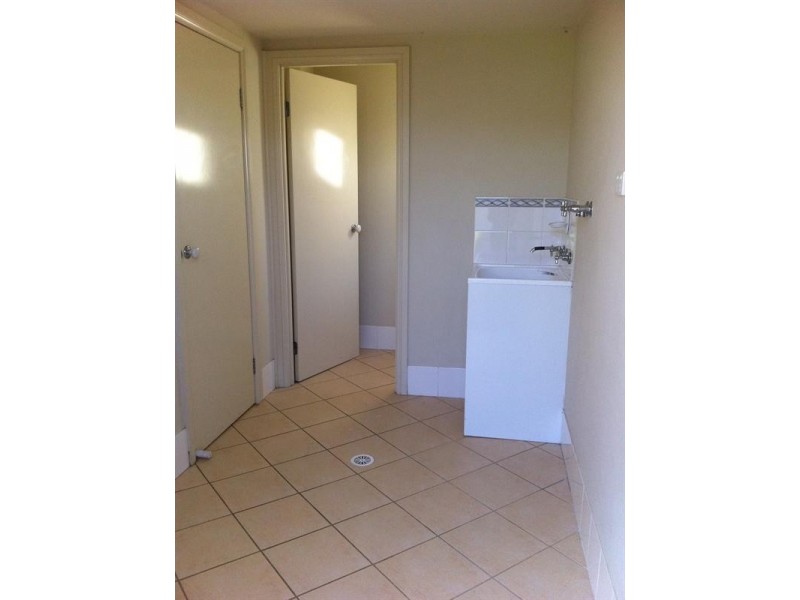 23 Guinea Flower Crescent, Worrigee NSW 2540