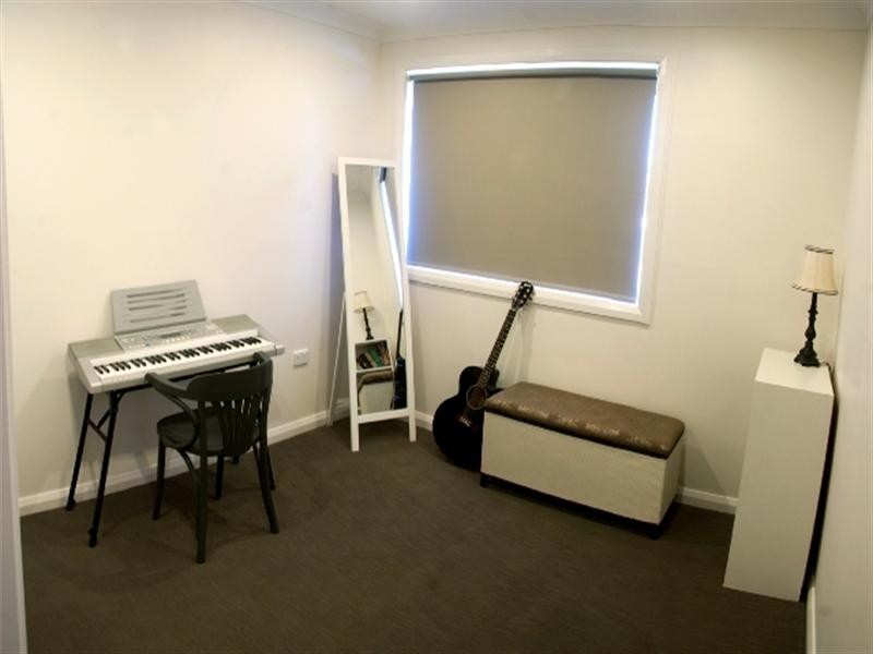 6 Farrar Drive, North Nowra NSW 2541