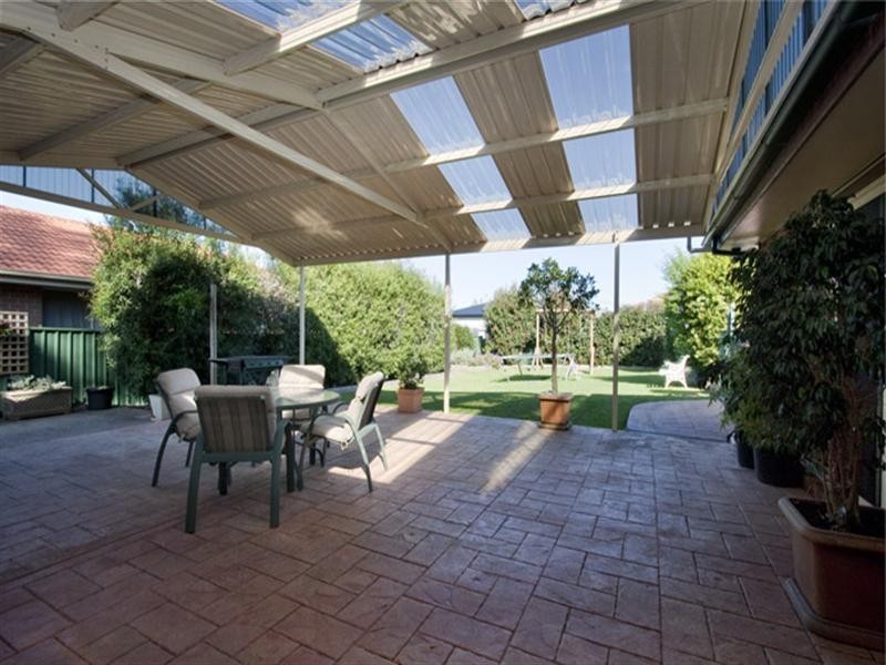 16 Isa Road, Worrigee NSW 2540