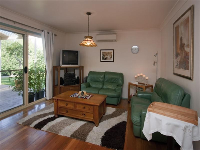 16 Isa Road, Worrigee NSW 2540