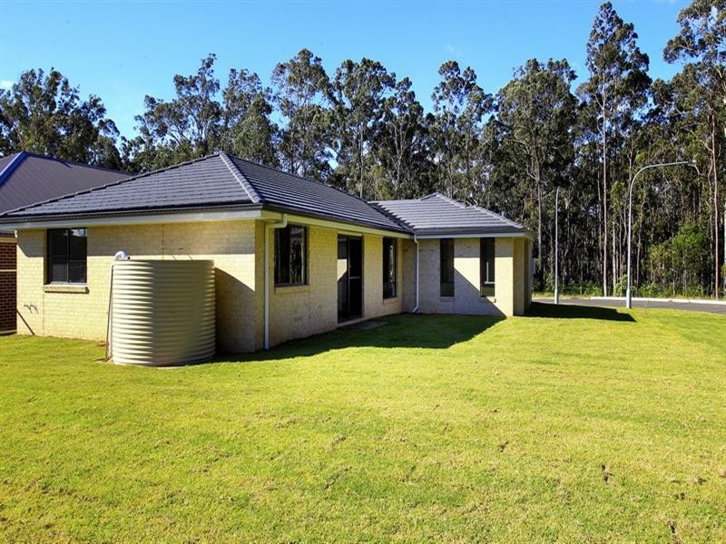 50 Rannoch Drive, West Nowra NSW 2541