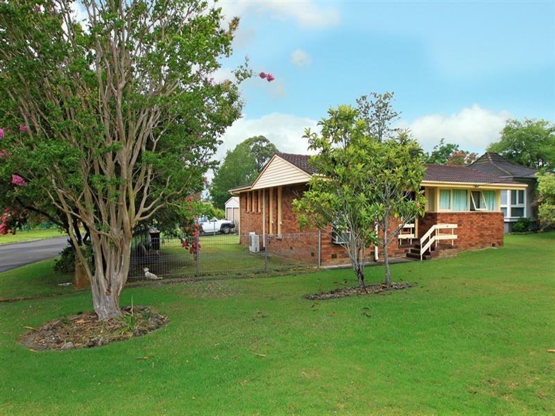 46 Meroo Road, Bomaderry NSW 2541