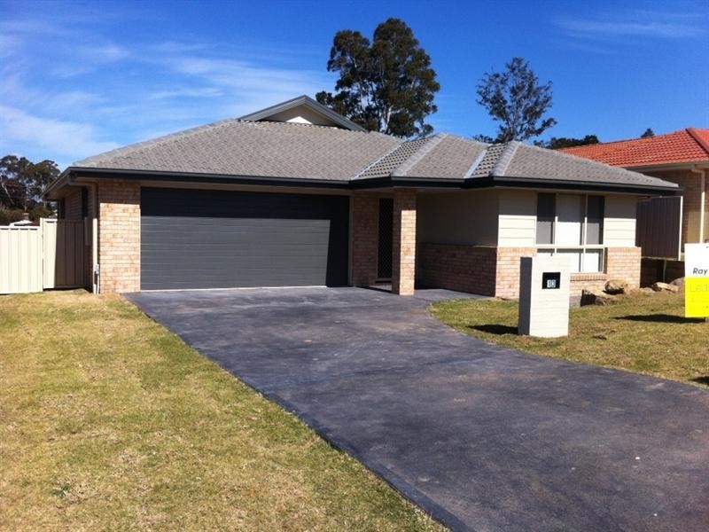 13 Christiana Close, West Nowra NSW 2541