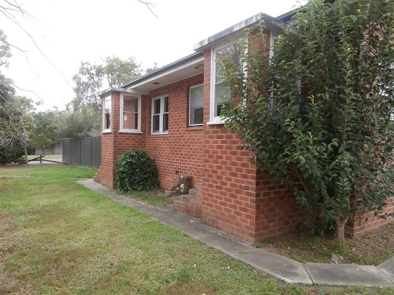 32 Albatross Road, Nowra NSW 2541