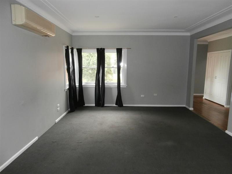 32 Albatross Road, Nowra NSW 2541