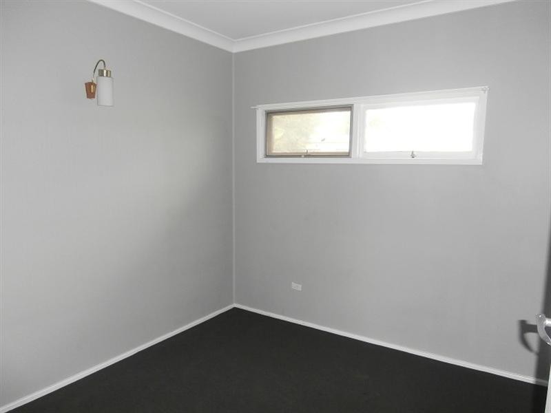 32 Albatross Road, Nowra NSW 2541