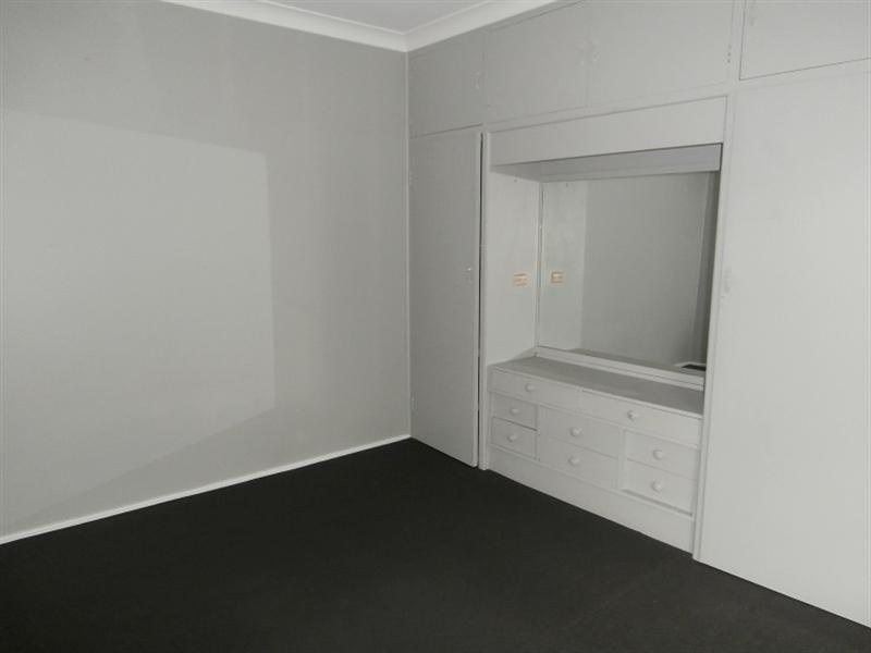 32 Albatross Road, Nowra NSW 2541