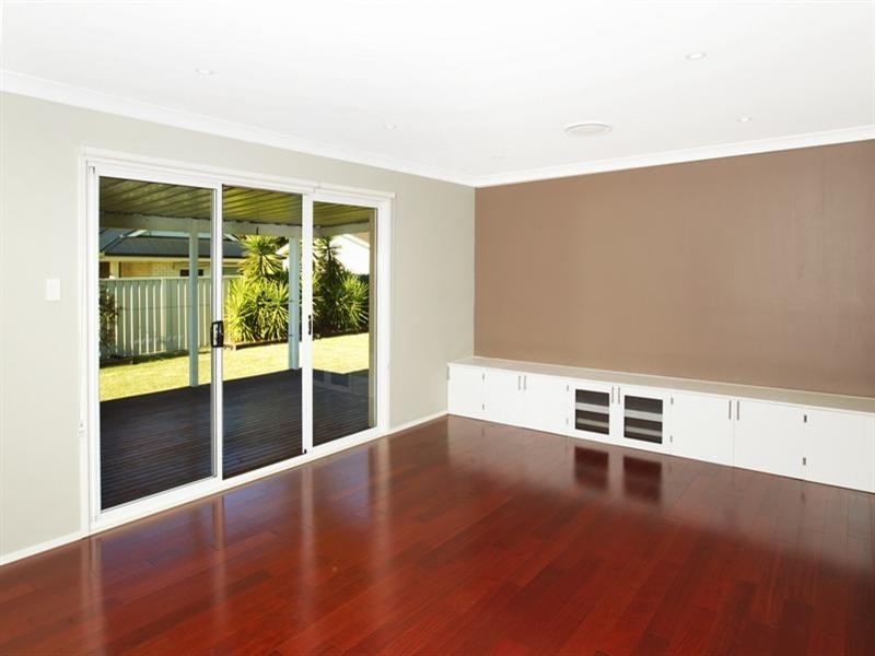 22 Coral Gum Court, Worrigee NSW 2540