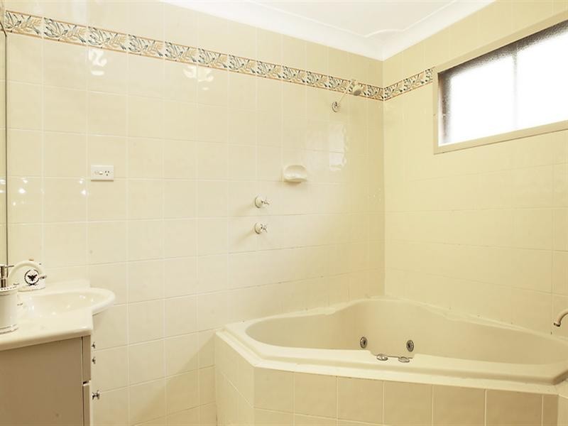 3 Maybern Close, North Nowra NSW 2541