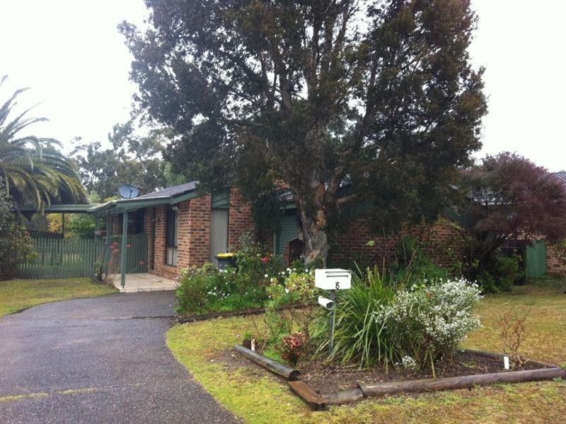 8 Byron Avenue, North Nowra NSW 2541
