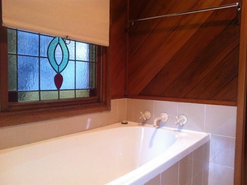 8 Byron Avenue, North Nowra NSW 2541