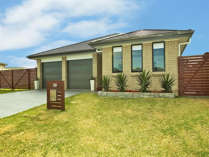 30 Sullivan Street, Worrigee NSW 2540