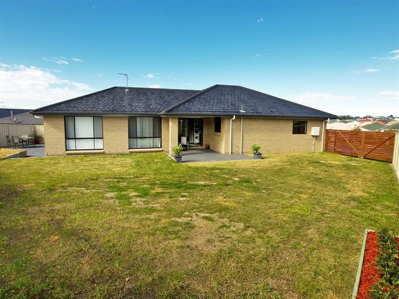 30 Sullivan Street, Worrigee NSW 2540