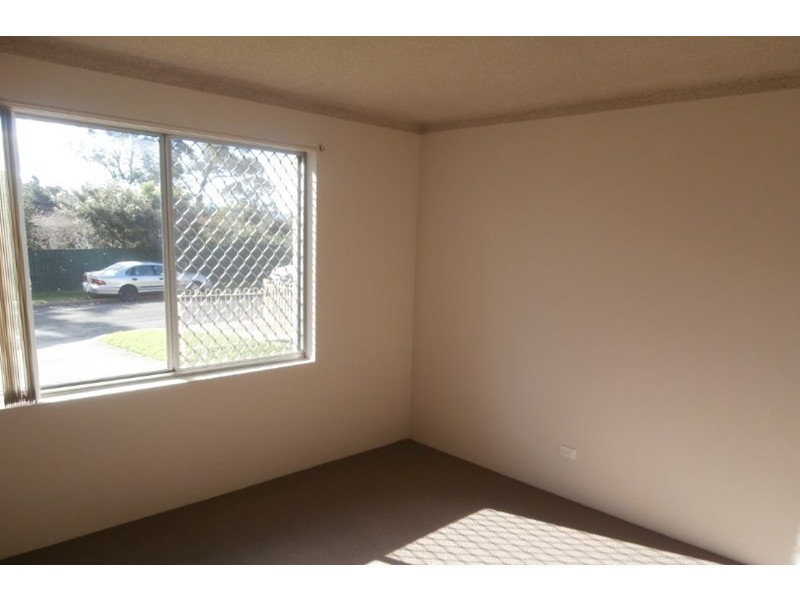 2/5 Shorland Place, Nowra NSW 2541