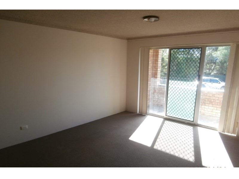2/5 Shorland Place, Nowra NSW 2541