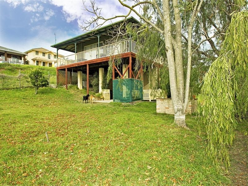 1 Berrellan Street, Greenwell Point NSW 2540