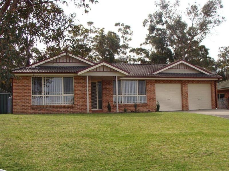42 Lydon Crescent, West Nowra NSW 2541