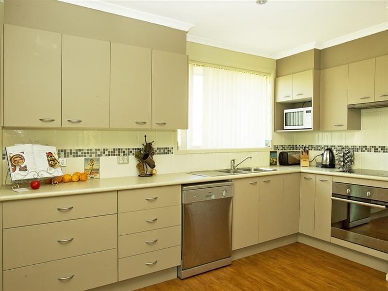 2 Condie Crescent, North Nowra NSW 2541