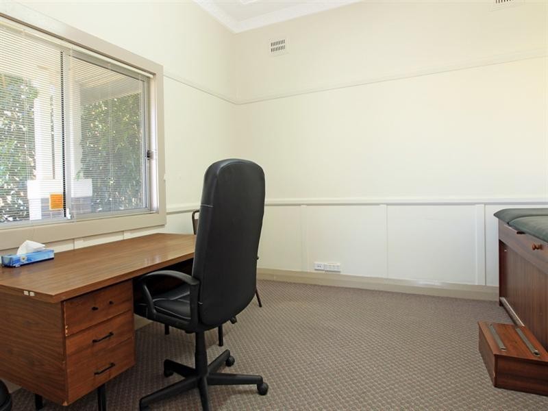 35 Junction Street, Nowra NSW 2541