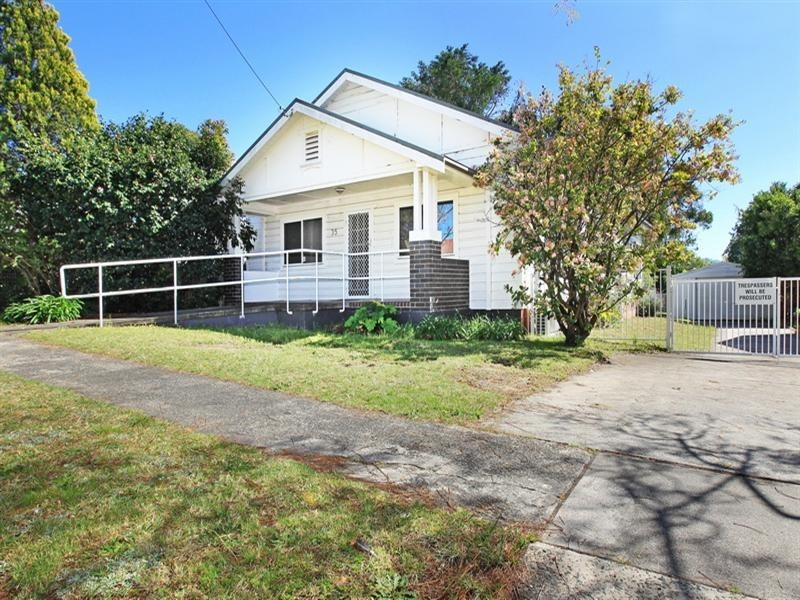 35 Junction Street, Nowra NSW 2541