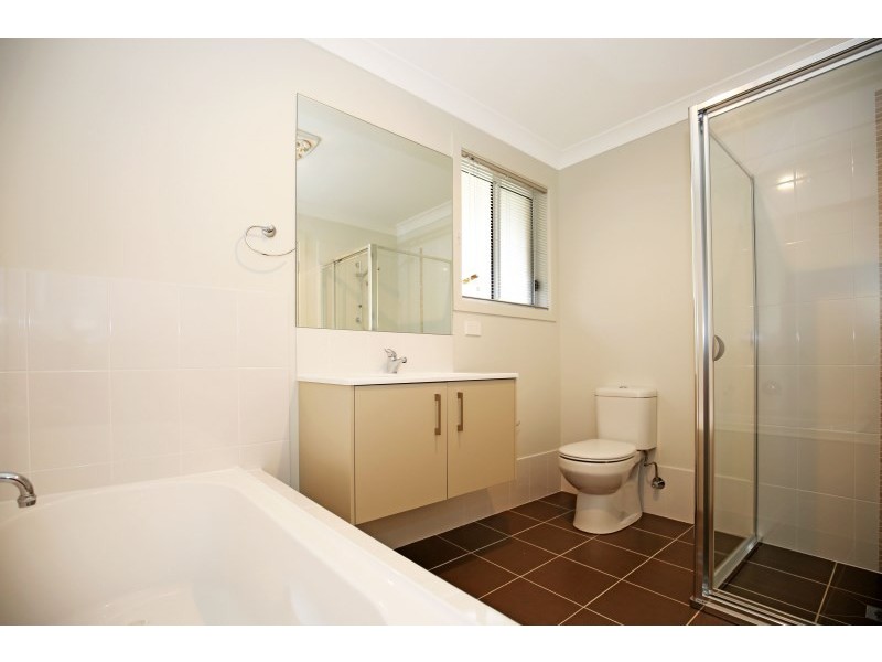 20 Alpina Place, Worrigee NSW 2540