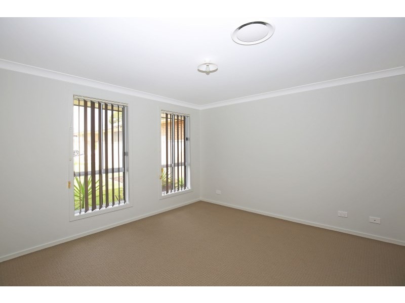 20 Alpina Place, Worrigee NSW 2540