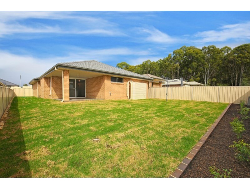 20 Alpina Place, Worrigee NSW 2540