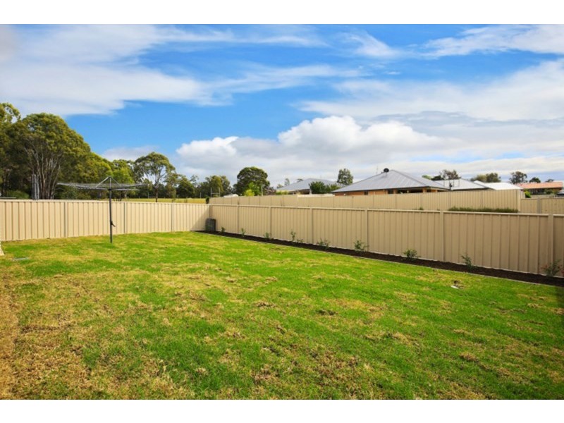 20 Alpina Place, Worrigee NSW 2540
