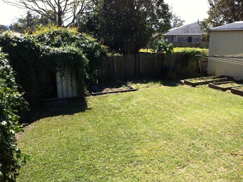 3 Knapp Avenue, Nowra NSW 2541