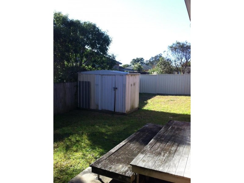 2/143 Cambewarra Road, Bomaderry NSW 2541